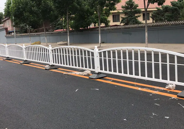 新竹镇市政道路护栏